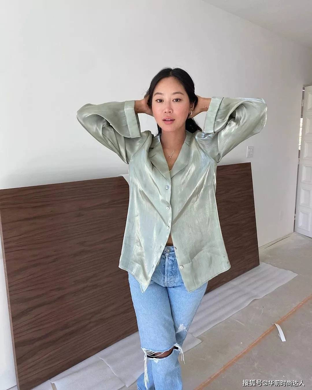 身材 缎面衬衫穿在身上太显高级了，随便搭配就超有气质，女神范儿十足