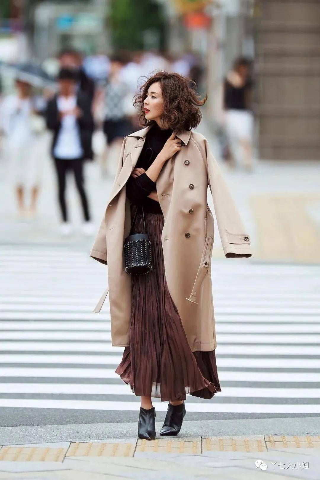 毛衣 一件烟管领毛衣=秋冬最有气质的万能内搭