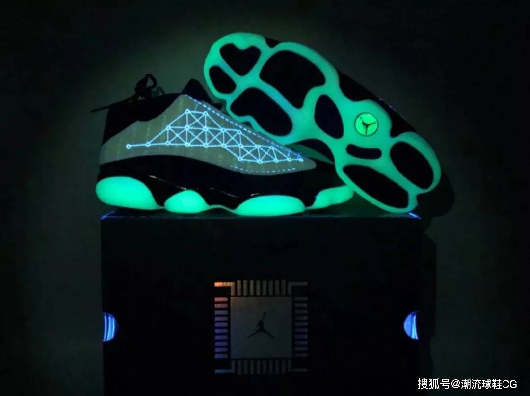 蓝色 双十一值得入手的高颜值球鞋，最便宜才几百元！