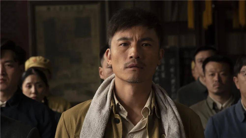 曾在|国内男配角票房榜前十名竟有两位导演，排第九的演员有望逆袭