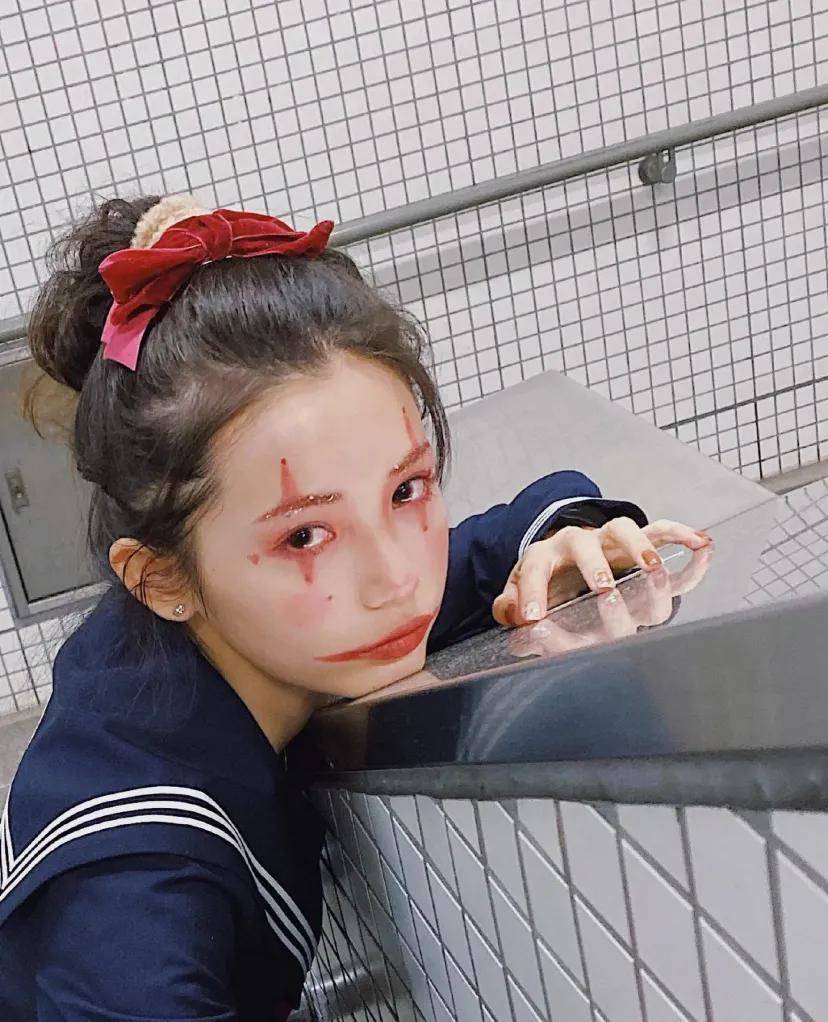 欢乐谷别当鬼了，抓他去出道吧…