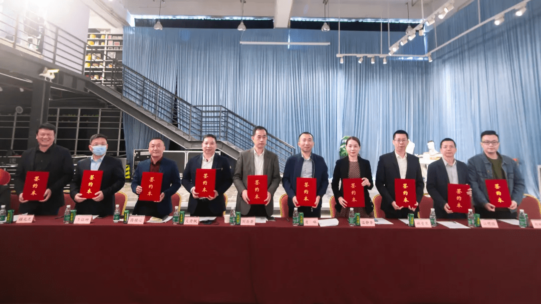 服装行业协会 b6c6a3e89c2b47a1bdfed2d0a2adbf26.png