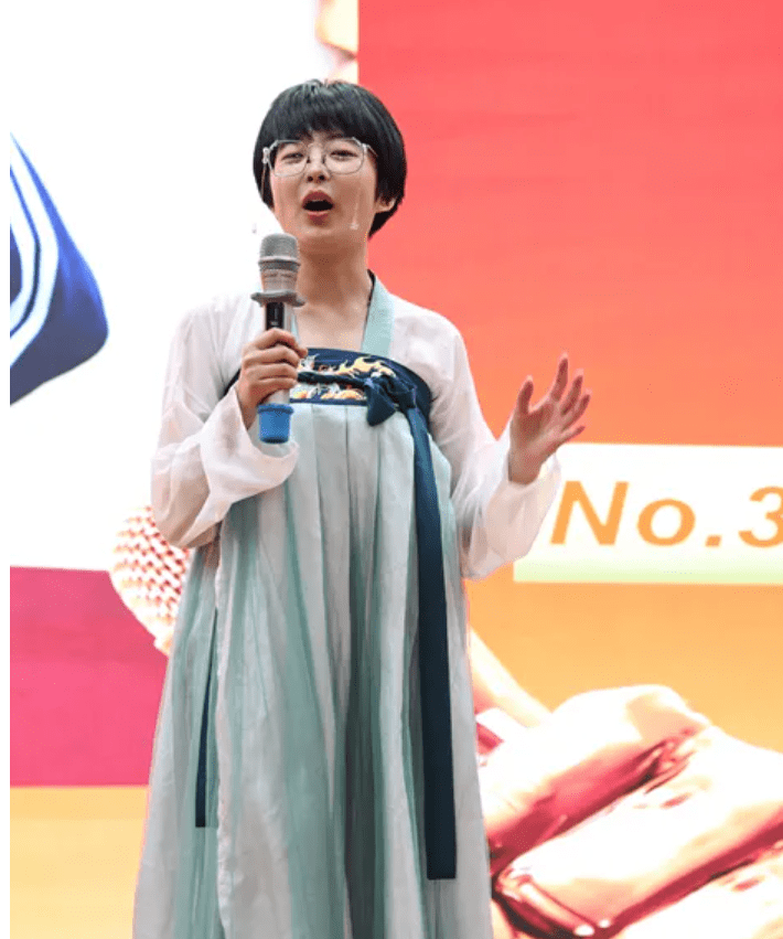 衡水二中高二年级希望杯英语演讲比赛决赛圆满结束