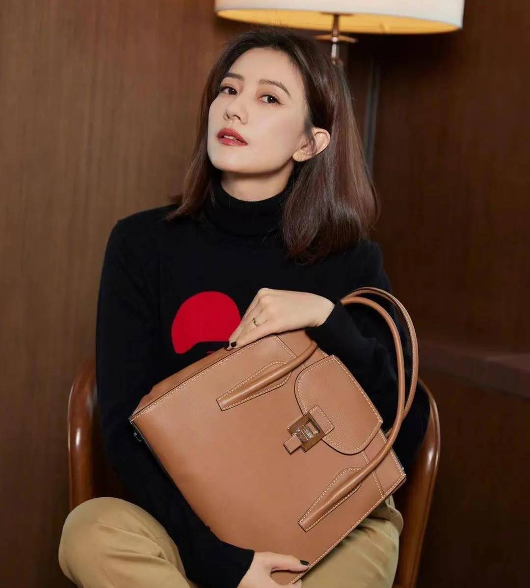 一身 被富豪求着认爱，吴千语的捞女标签终于洗白了？