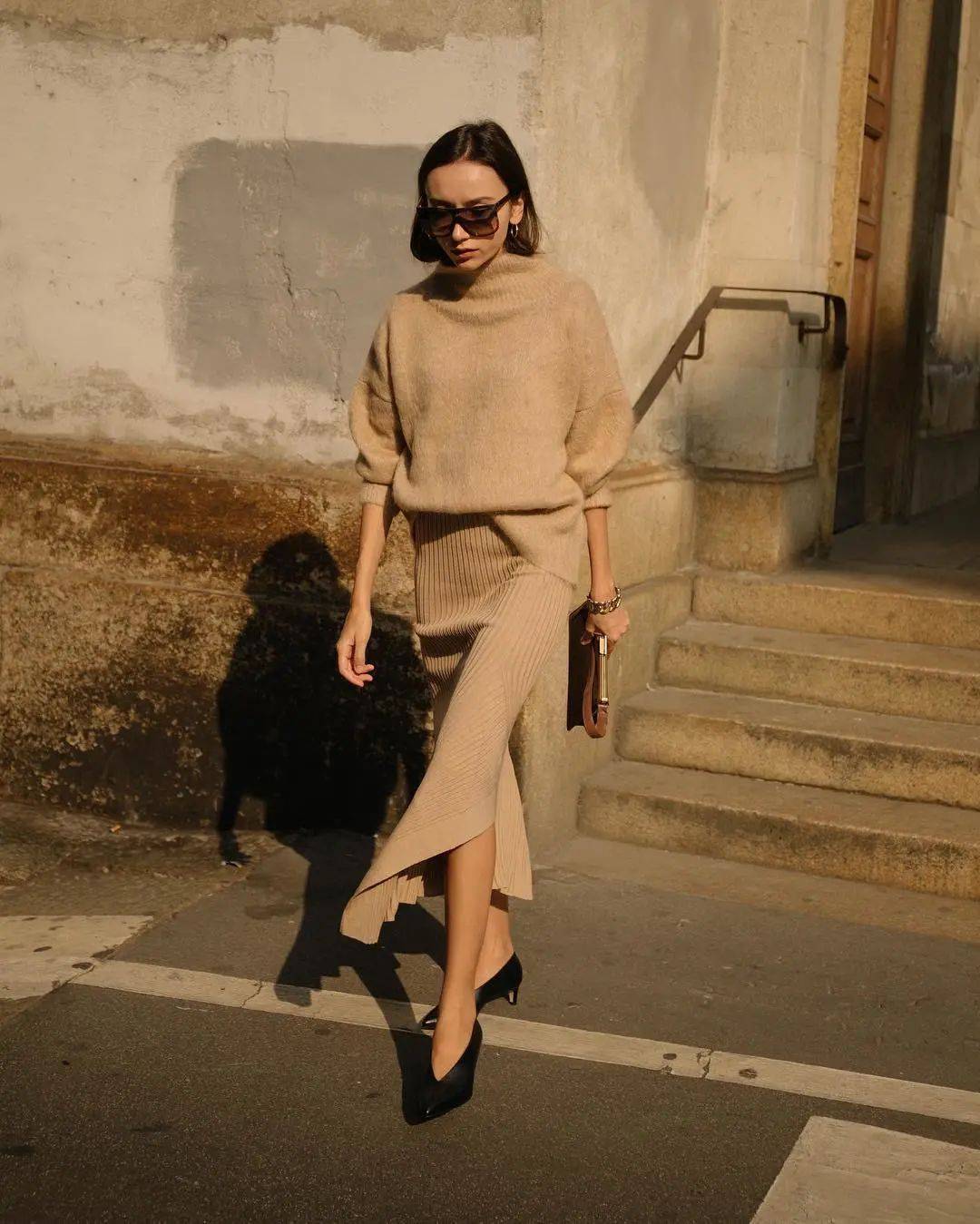 丝绸 同色不同面料穿搭