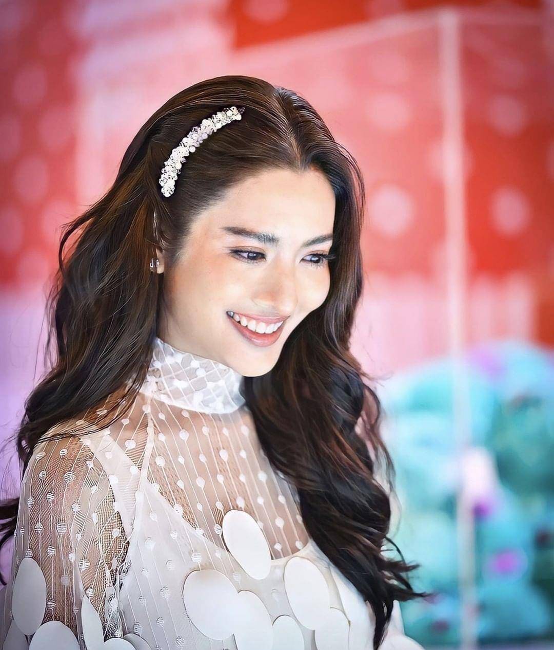 原创排面真足泰星aff41岁生日庆生四个绯闻男友前夫都有表示