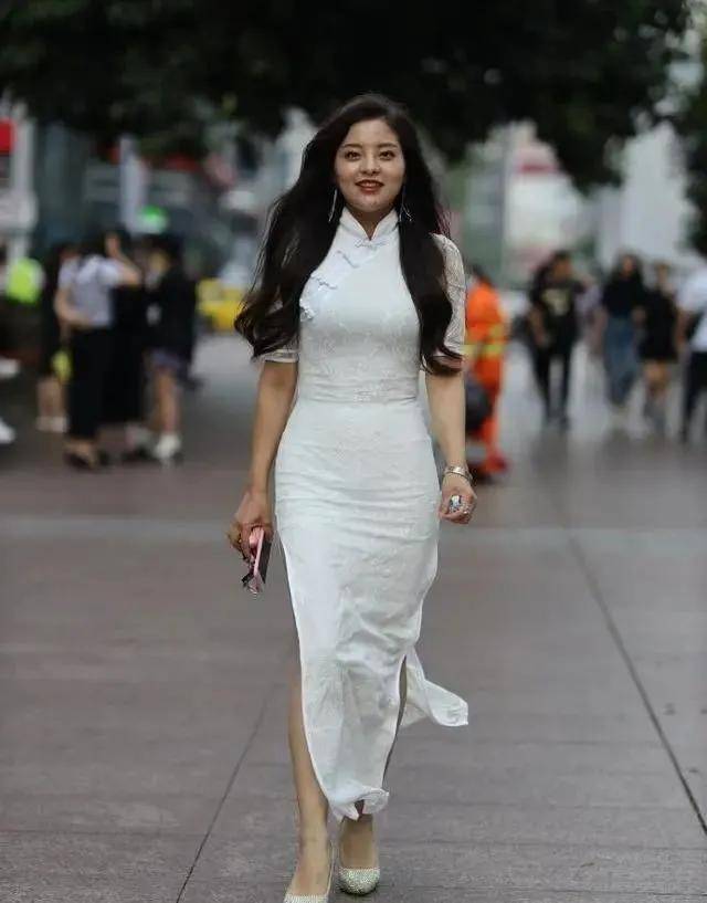 高跟鞋 掩盖劣势，突如其来的“旗袍”，兼顾时髦修身，还被蒙在鼓里吗？