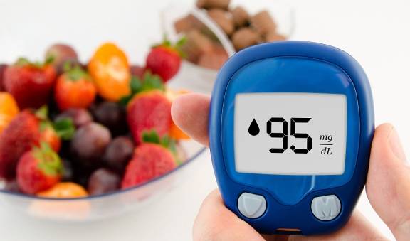 肾脏|血糖高的人，身体3个表现，若占1个，可能肾脏受损