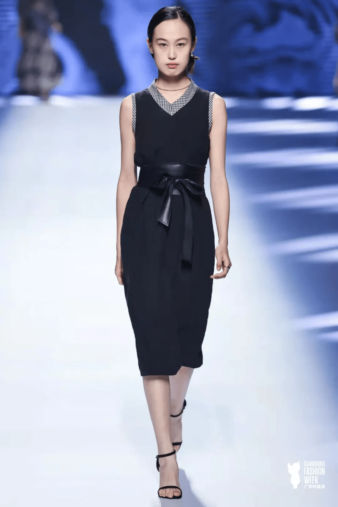 广州 2021广东时装周-秋季秀场直击：李小燕高级定制