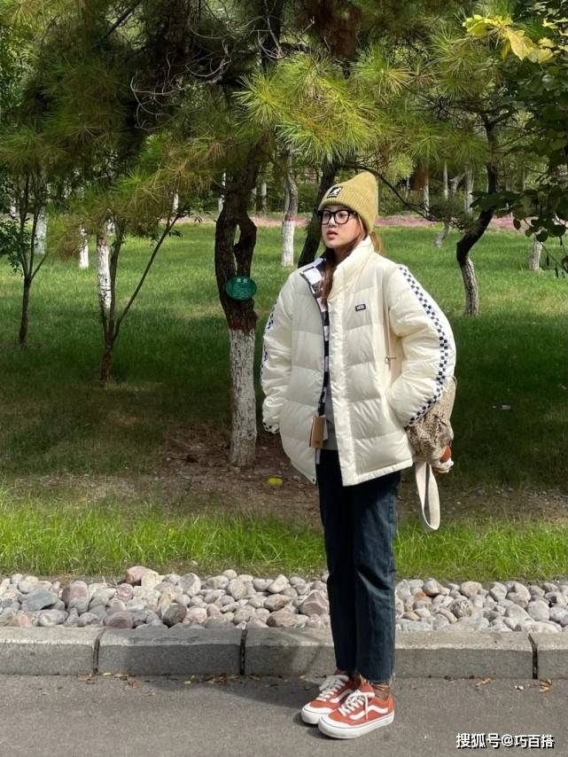 帆布鞋 这个冬天来点不一样的吧！用加绒帆布鞋代替其他鞋子，保暖又新颖