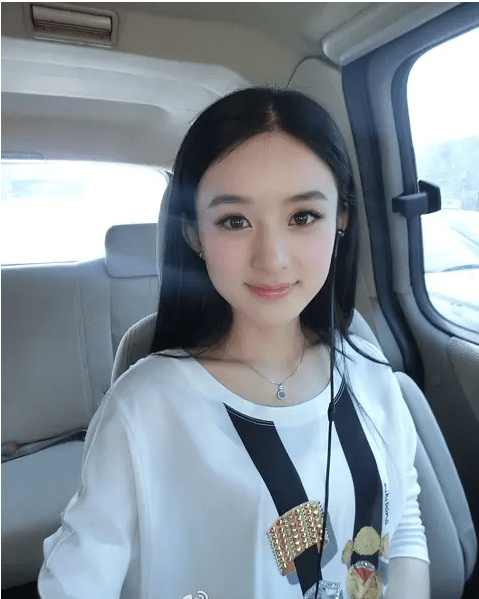 双颖“黑长直”惊艳众人的12位女星，双颖甜美娜扎性感，王祖贤难超越