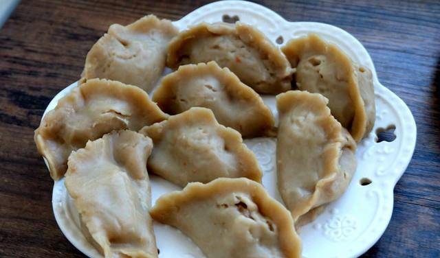 做法|全职妈妈周末也不闲着，一家四口人的早餐，做法简单，营养也不差