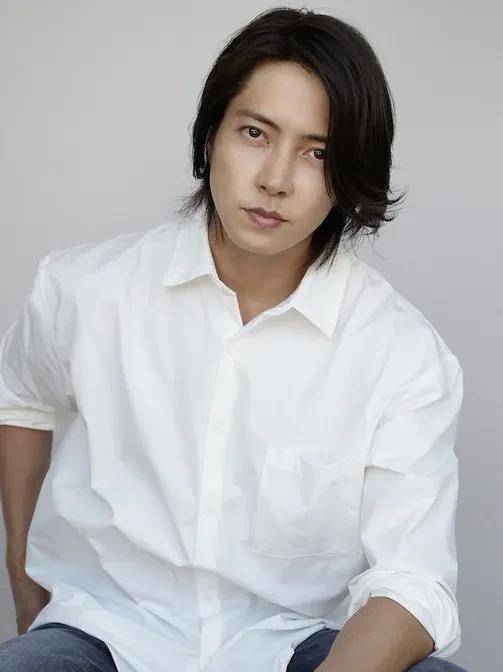 新作|时隔6年主演新作，又是网飞全球独播？