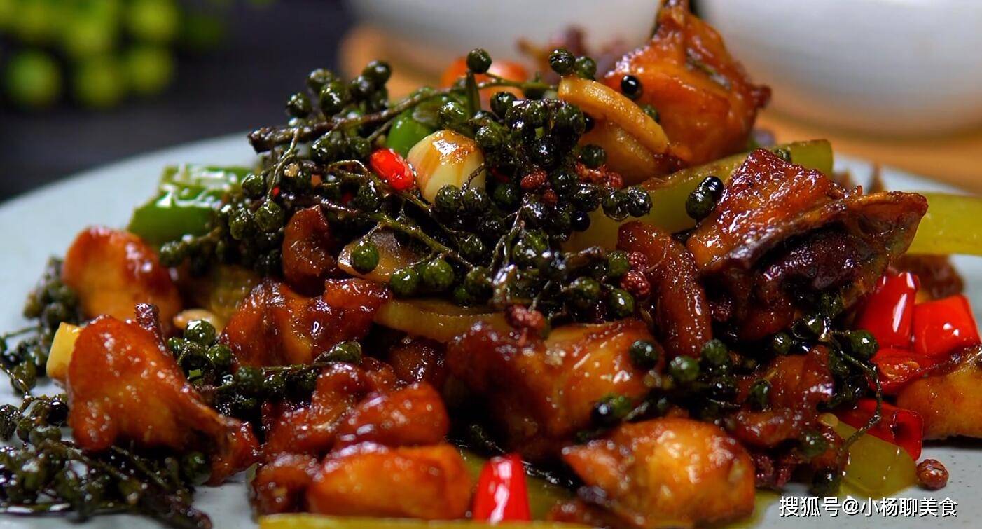饭店花椒鸡的制作教程,麻辣鲜香,一口一块,越吃越过瘾_备用