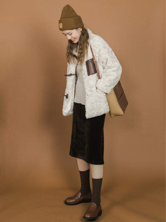 下半身 想要把羊羔毛外套穿出高级感!掌握这几套穿搭法则,好看又减龄