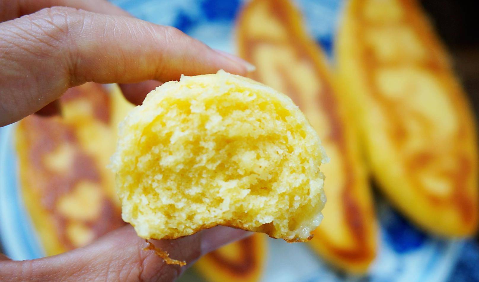 做法|玉米发面早餐饼，外脆里软，营养满满，比点心还好吃