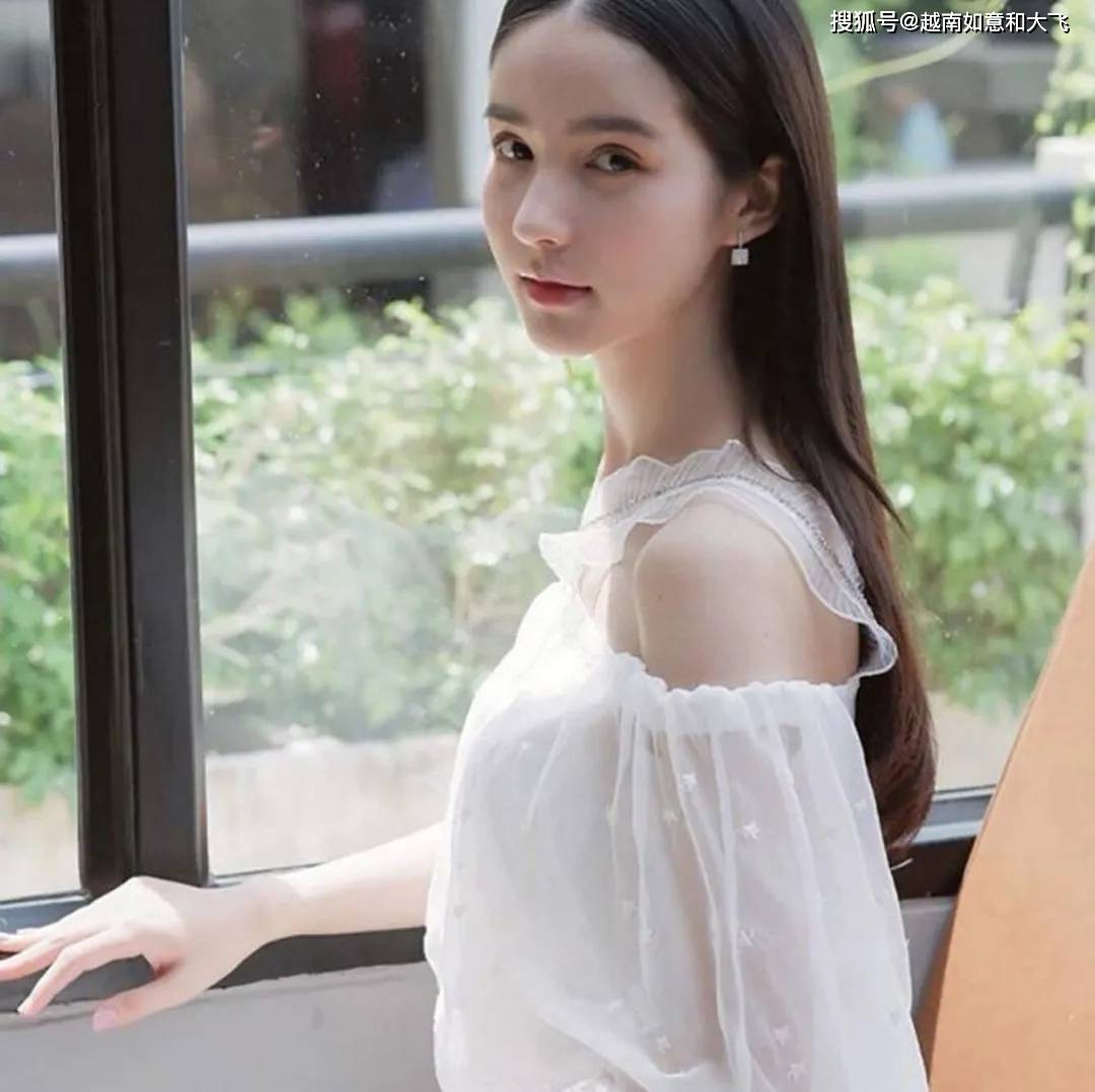 Maeya 泰国"最美变性人",因长相丑陋逆袭走红模特界!