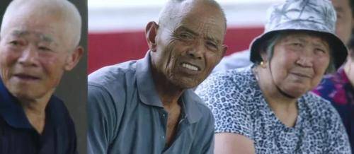 海水|贾樟柯的《一直游到海水变蓝》就是为了恰饭，你可别小瞧了他