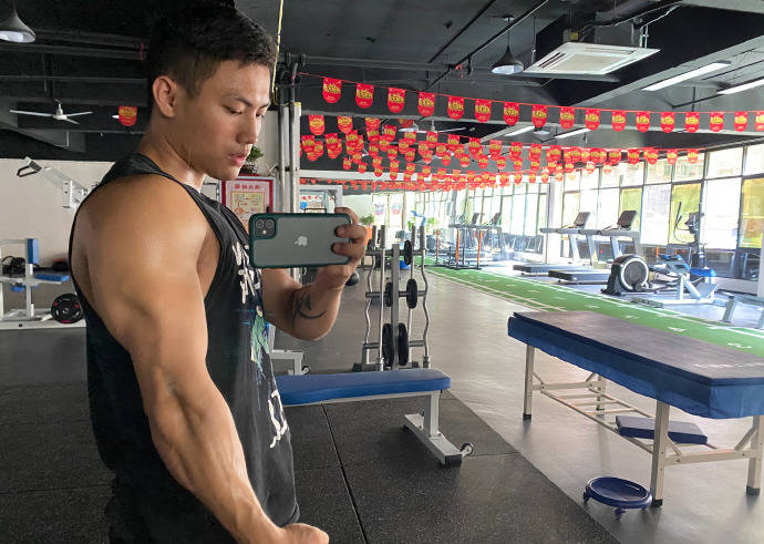 是健體運動員也是肌肉私教，健身6年，不充血臂圍也保持在40cm！ 健身減肥達人 第4张