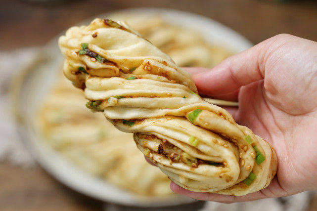 葱花|北方最常见的早餐，暄软美味比馒头好吃多了，一次发酵成功率高！