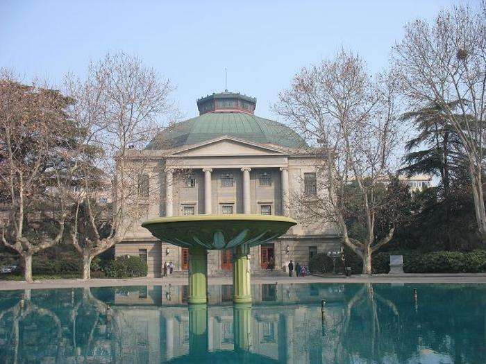 人工智能大学排行_2021年十大热门专业排行榜:人工智能上榜,第九名最受欢迎