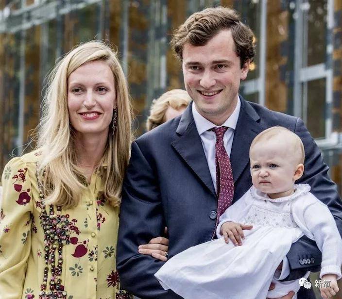 家里三个妈跑了俩,自己从全球最美到发腮秃头,脑阔痛!_哈曼丹