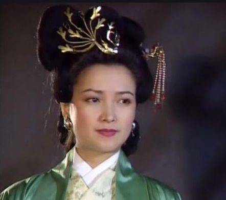 她是唯一演完四大名著的人,因太美在火车站被发掘,如今过得怎样了? 她是唯一演完四大名著的人,因太美在火车站被发掘,如今过得怎样了?
