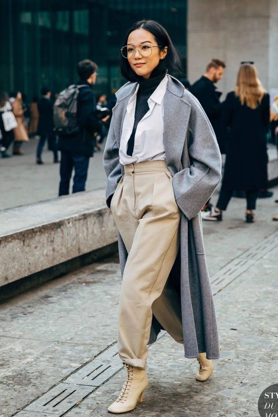 灯芯绒 别再穿高跟鞋了，奶奶裤+短靴才是今年秋冬最流行！