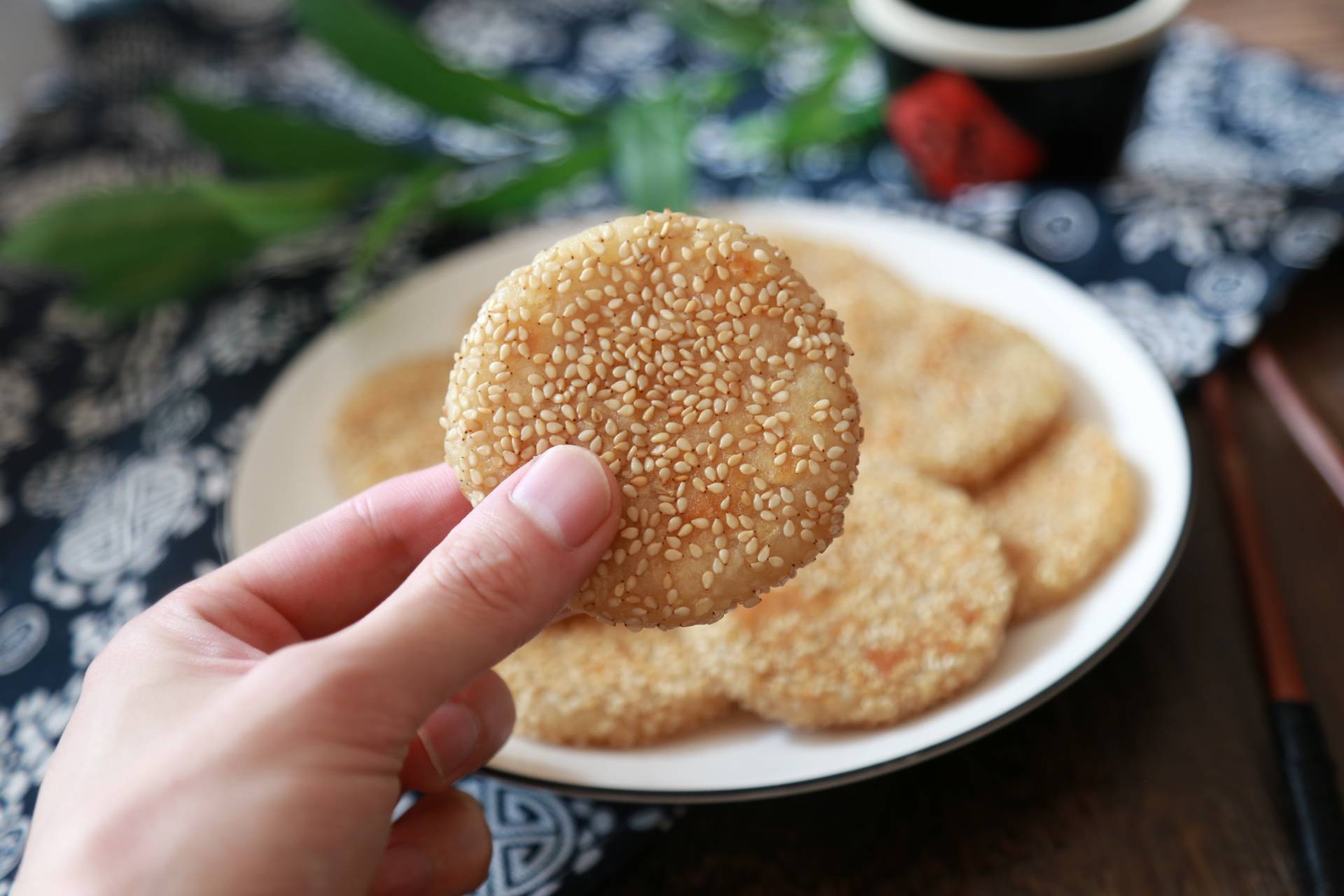 苹果别总直接吃,加入糯米做苹果糯米饼,香甜软糯真不错_调整