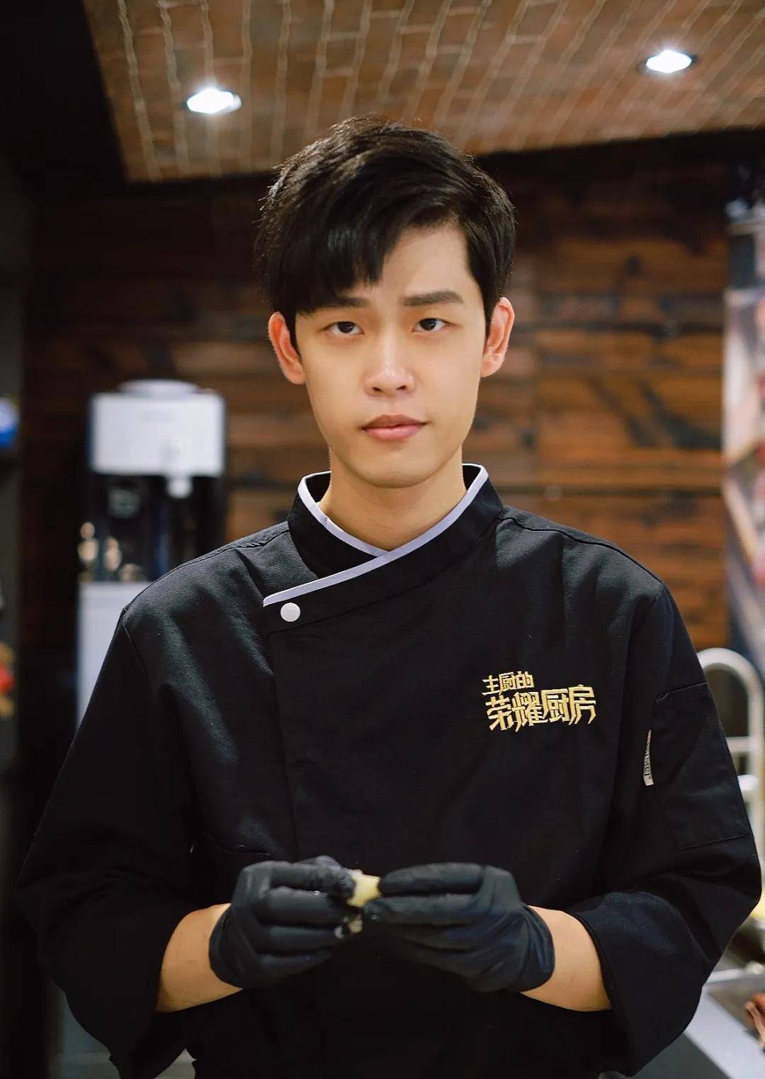 陈鑫我已经不是那个离家出走的小孩