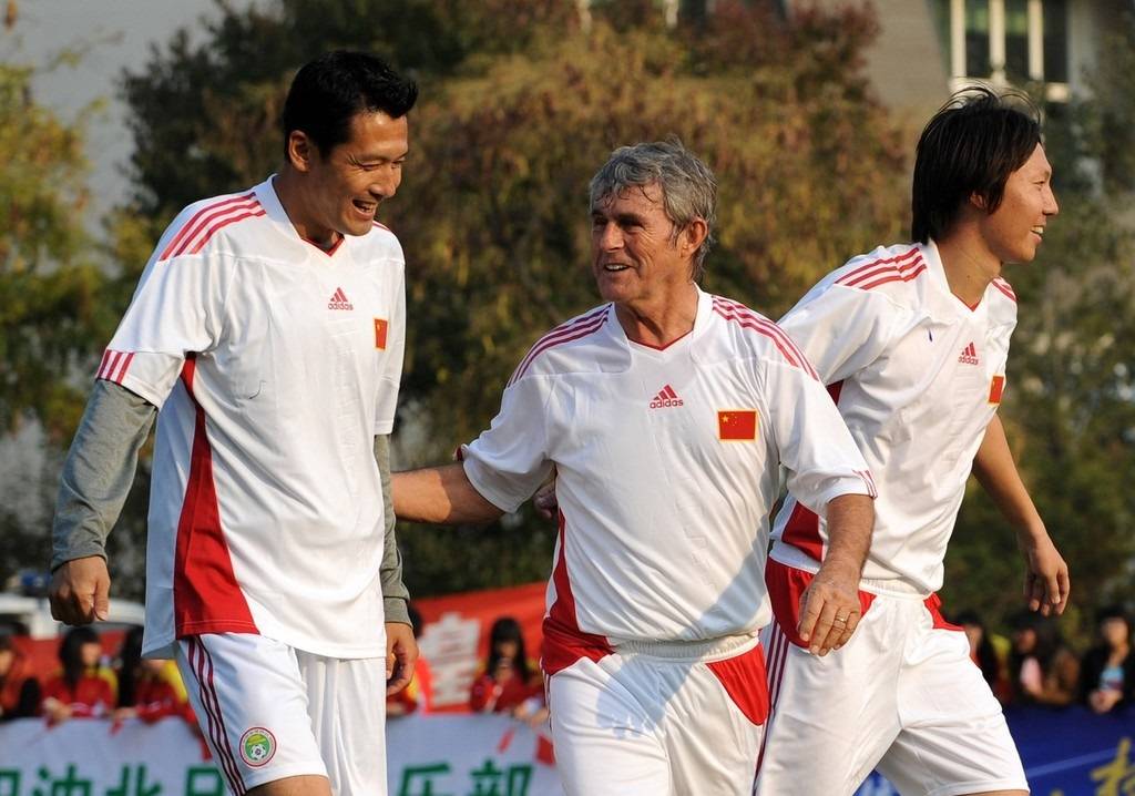 武磊|0進球的武磊在西班牙人是福將，在國足能虐菜，阿曼是國足的菜嗎