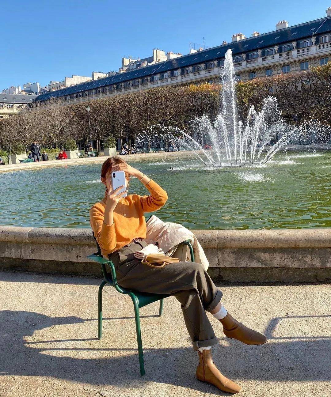 姐妹 今冬流行“靴子+阔腿裤,卫衣+羽绒服”,这么穿活该你美!