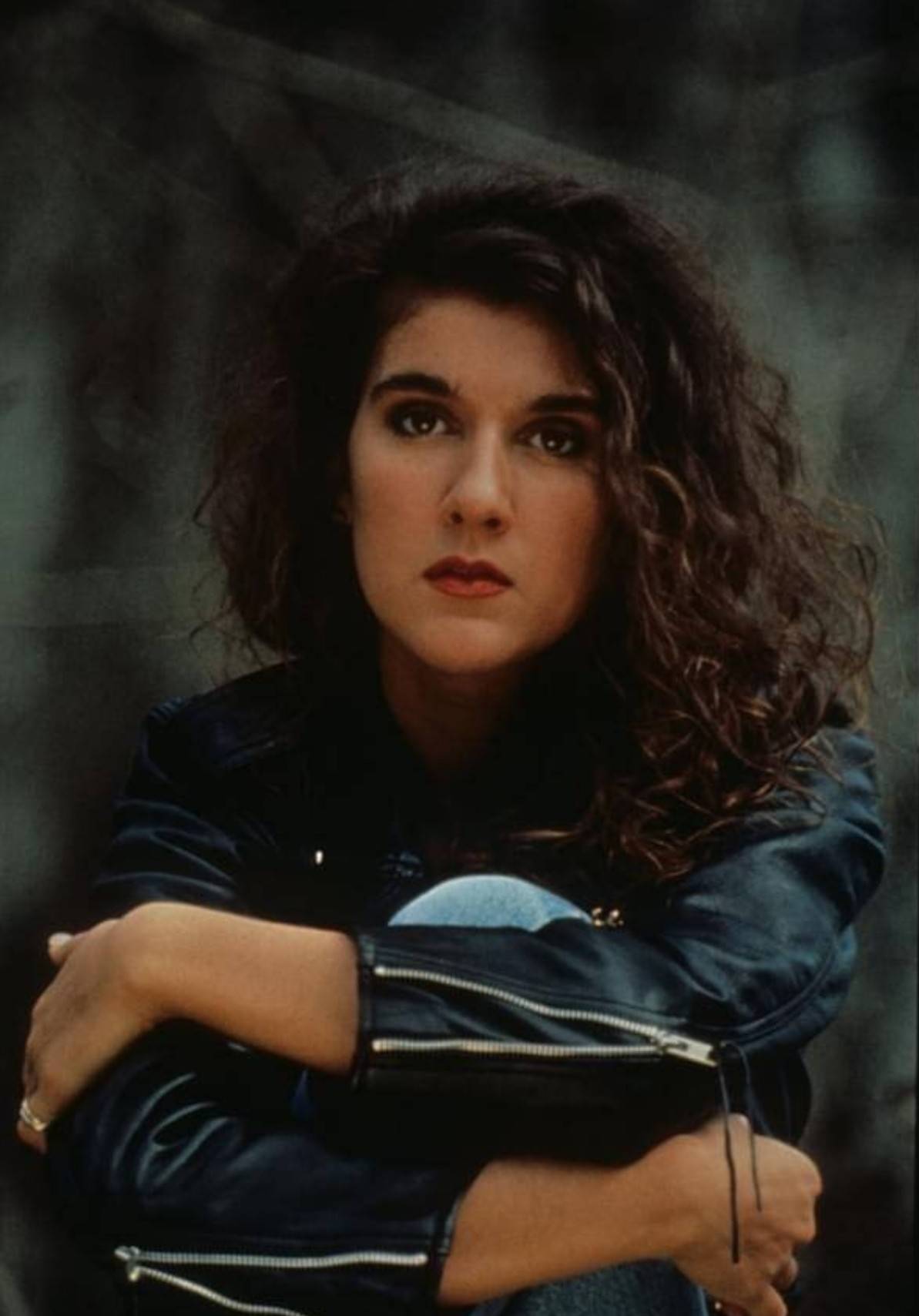 腿脚几乎瘫痪不能走路,曾因丈夫去世暴瘦_席琳迪翁