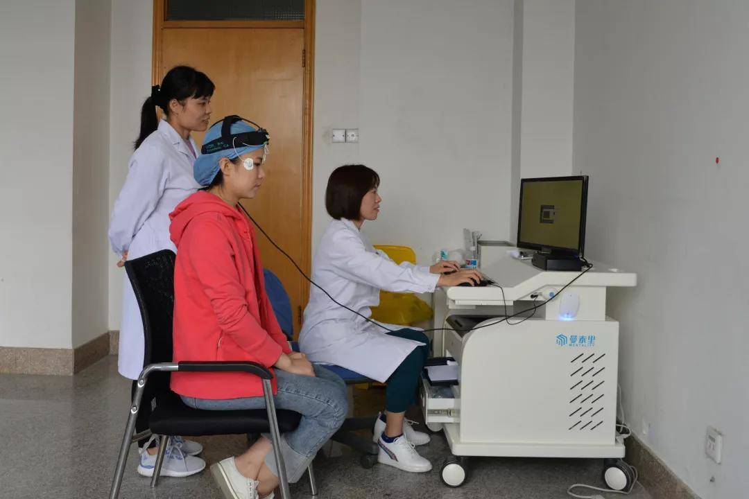 前庭自旋转试验(vat)又称为主动转头试验,是前庭眼动反射(vor)高频