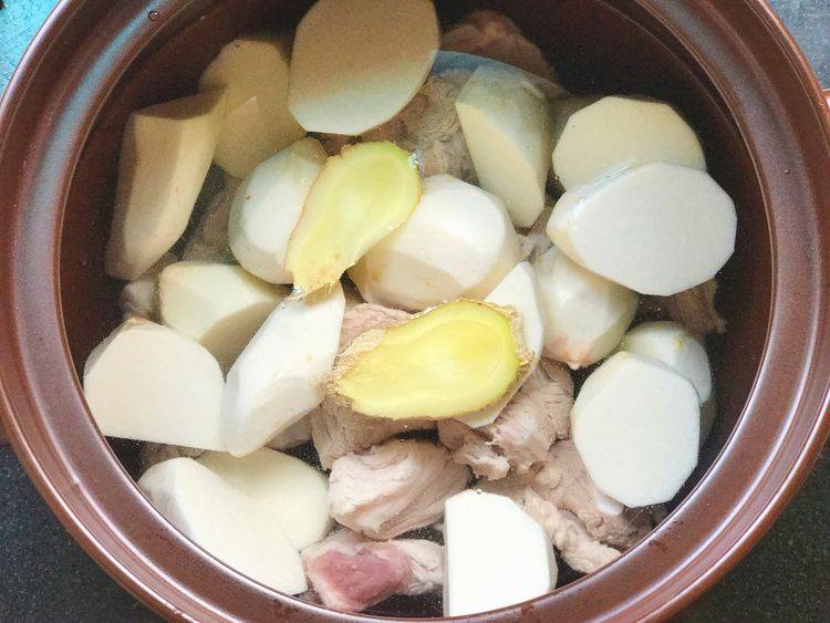 简单好吃的鸡蛋排骨汤做法 29e030a31d734a7684e46046605bf1ac.jpeg