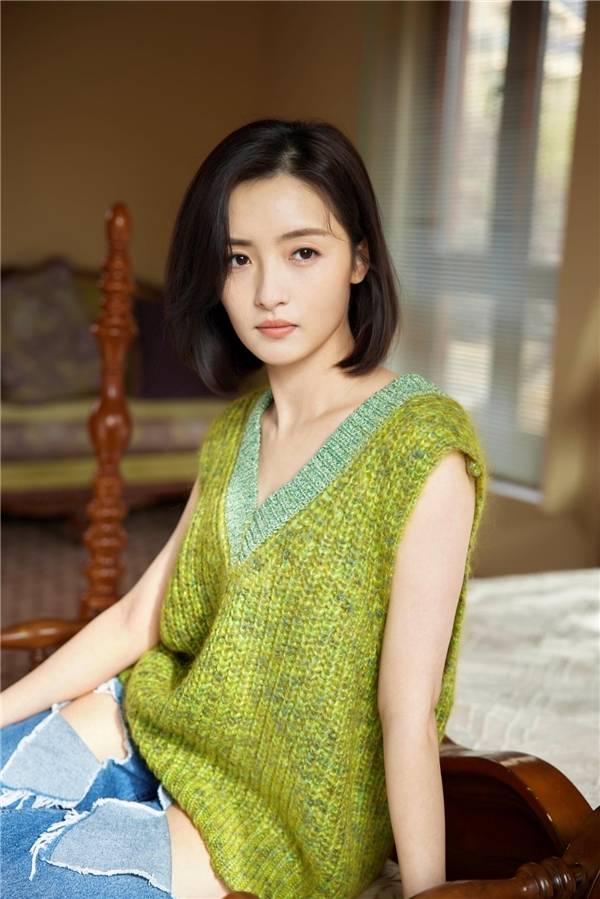 女网友|《沉默的证明》开播 孙嘉琪展现干练警花另一面