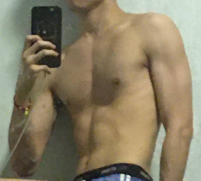 22歲的重慶大男孩，看上去很瘦，脫掉衣服有肌肉，帥痞可愛又迷人！ 健身減肥達人 第2张