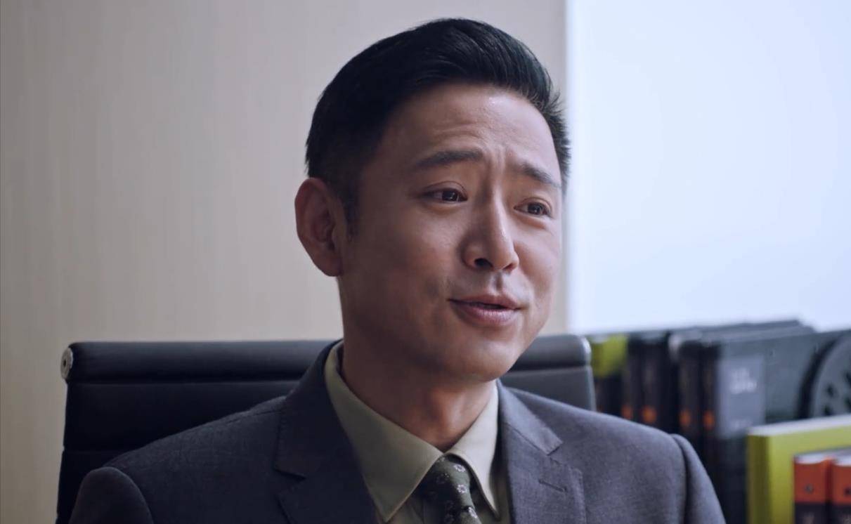 高鑫|《突围》一个底线低，一个老油条，都不如这个令人讨厌。