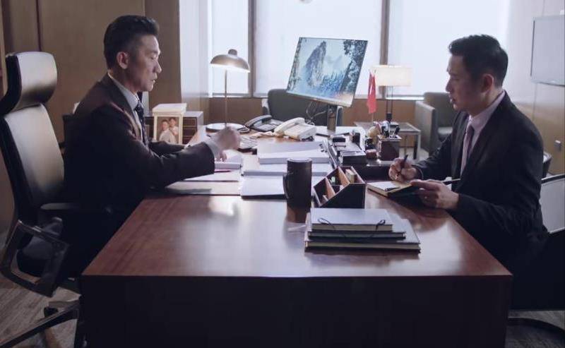 高鑫|《突围》一个底线低，一个老油条，都不如这个令人讨厌。