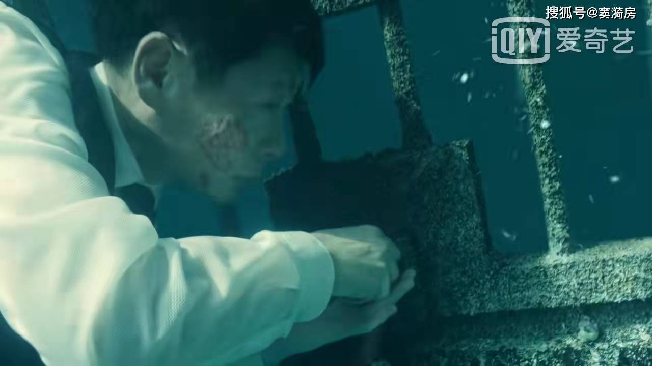 一战|一战封神!《前行者》真人水下实拍,弹幕区夸爆编剧,经典!