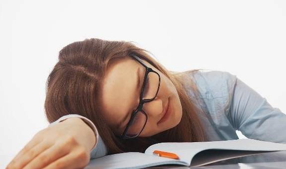 小伙|28岁小伙“肚子疼”,体检查出肝硬化,可能是忽视了3个肝病信号