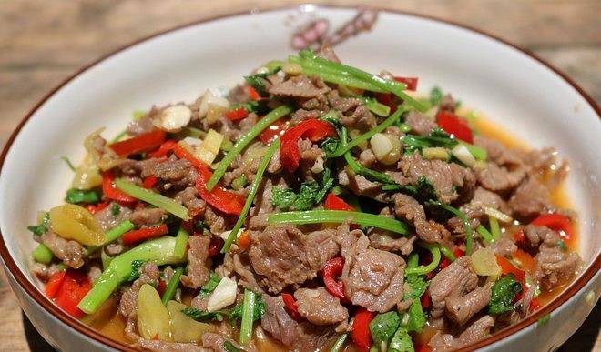 汤汁|上桌就被抢光的4款地道下饭菜，好吃到嘴角流油，配两碗饭秒光盘