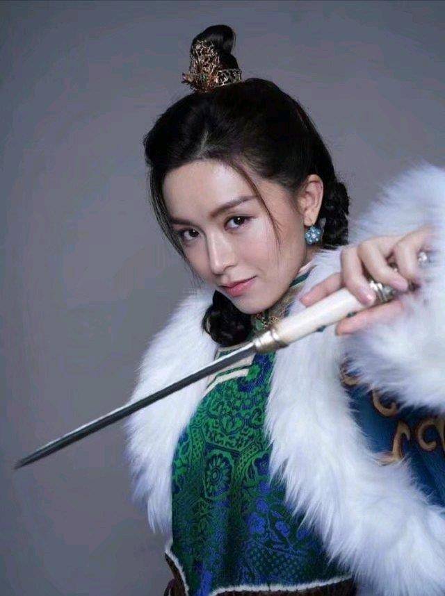 影坛|王晶发布新倚天屠龙海报