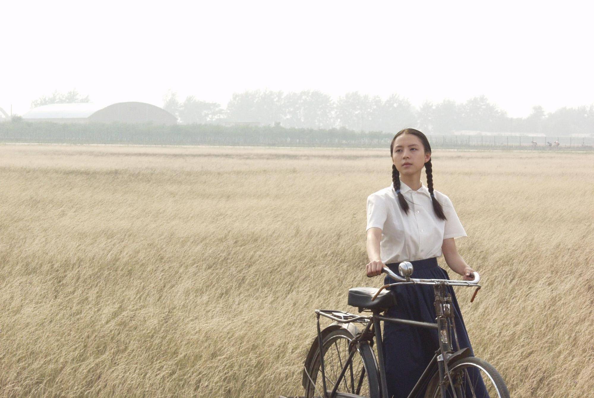 学长|张静初在剧组“勾引”顾长卫，转身就被删完戏份，蒋雯丽太狠了