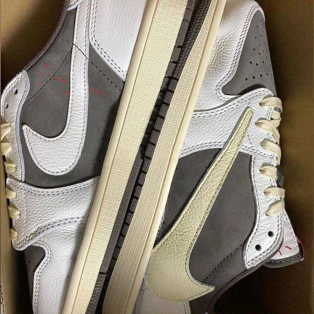 Low 取消发售了吗？Travis Scott x AJ1"新倒勾"联名实物又被泄露！