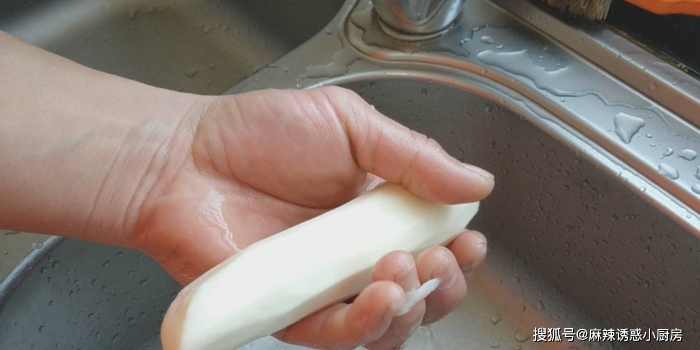 包子|早餐不吃油条包子了,准备一节山药,给孩子做营养早餐,好吃解馋