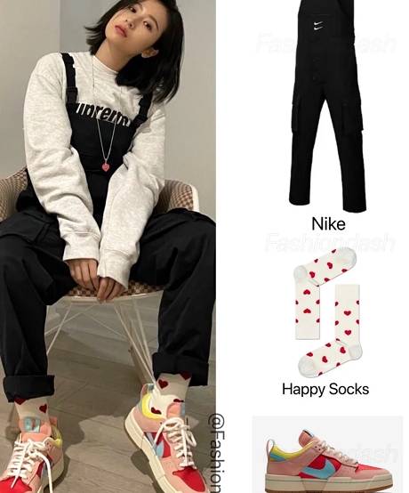 奢侈品鉴定:周雨彤同款nike鞋子真假对比图_字体