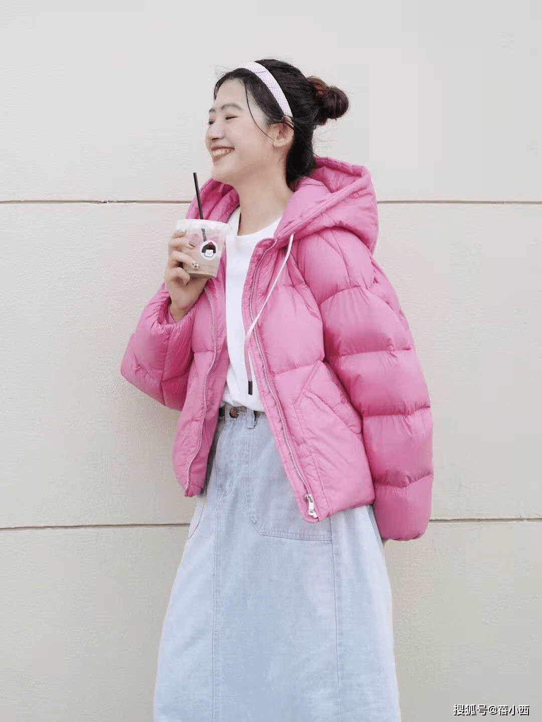 颜色 冬天穿羽绒服不知道选什么颜色？这4种值得一试，一种比一种好看