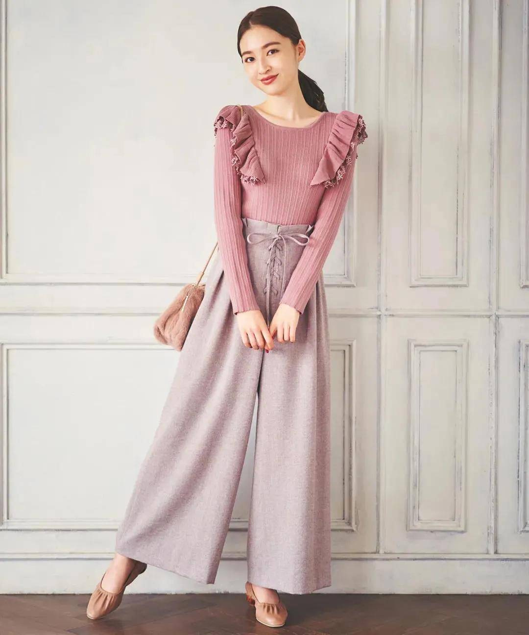 加点 40岁女人冬天不要随便穿！经典款加点时尚感，显高轻熟又优雅！