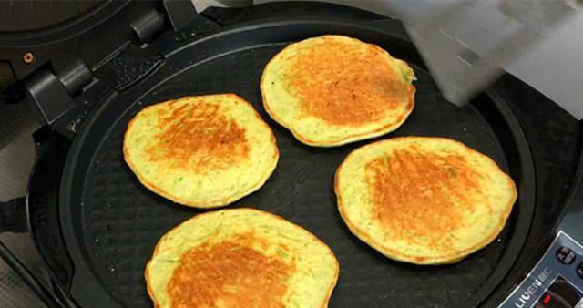 蔬菜|夏天，我家丝瓜从不炒着吃，加1勺面粉2个鸡蛋，出锅比肉还受欢迎